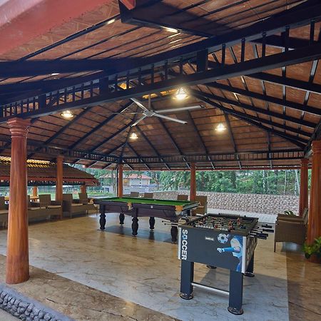Regenta Resort Sakleshpur Exteriör bild