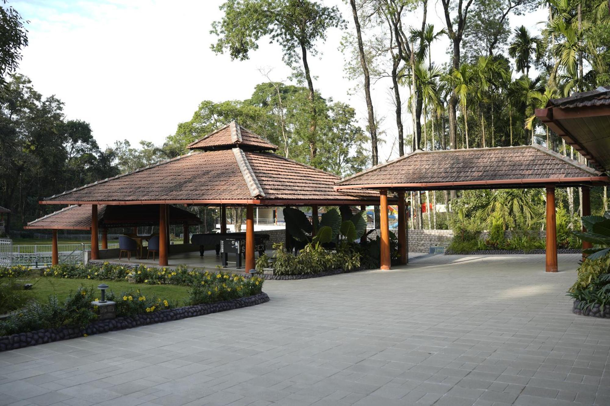 Regenta Resort Sakleshpur Exteriör bild