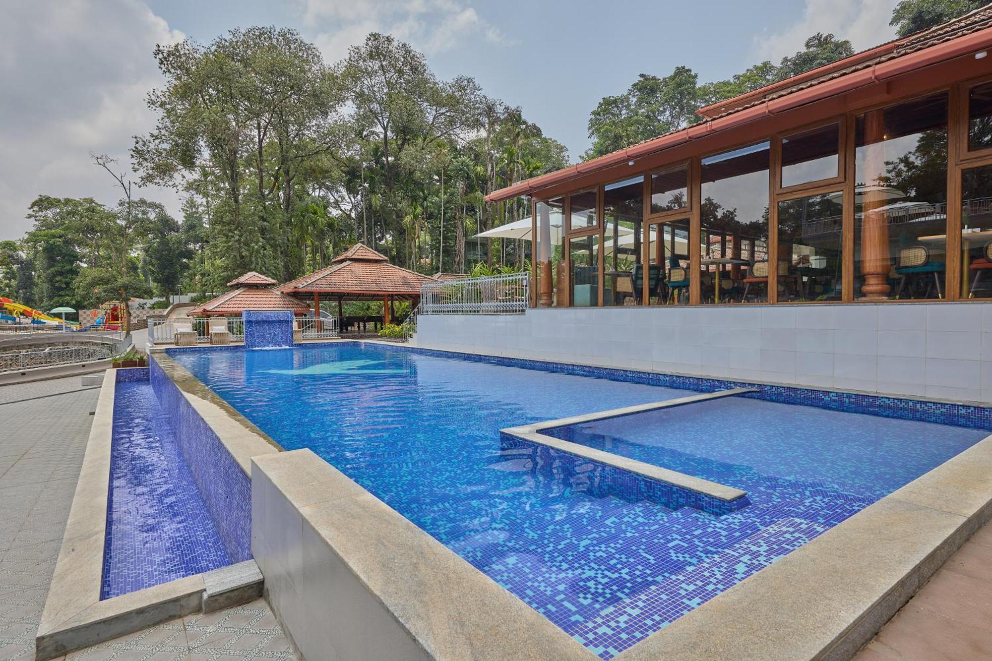 Regenta Resort Sakleshpur Exteriör bild