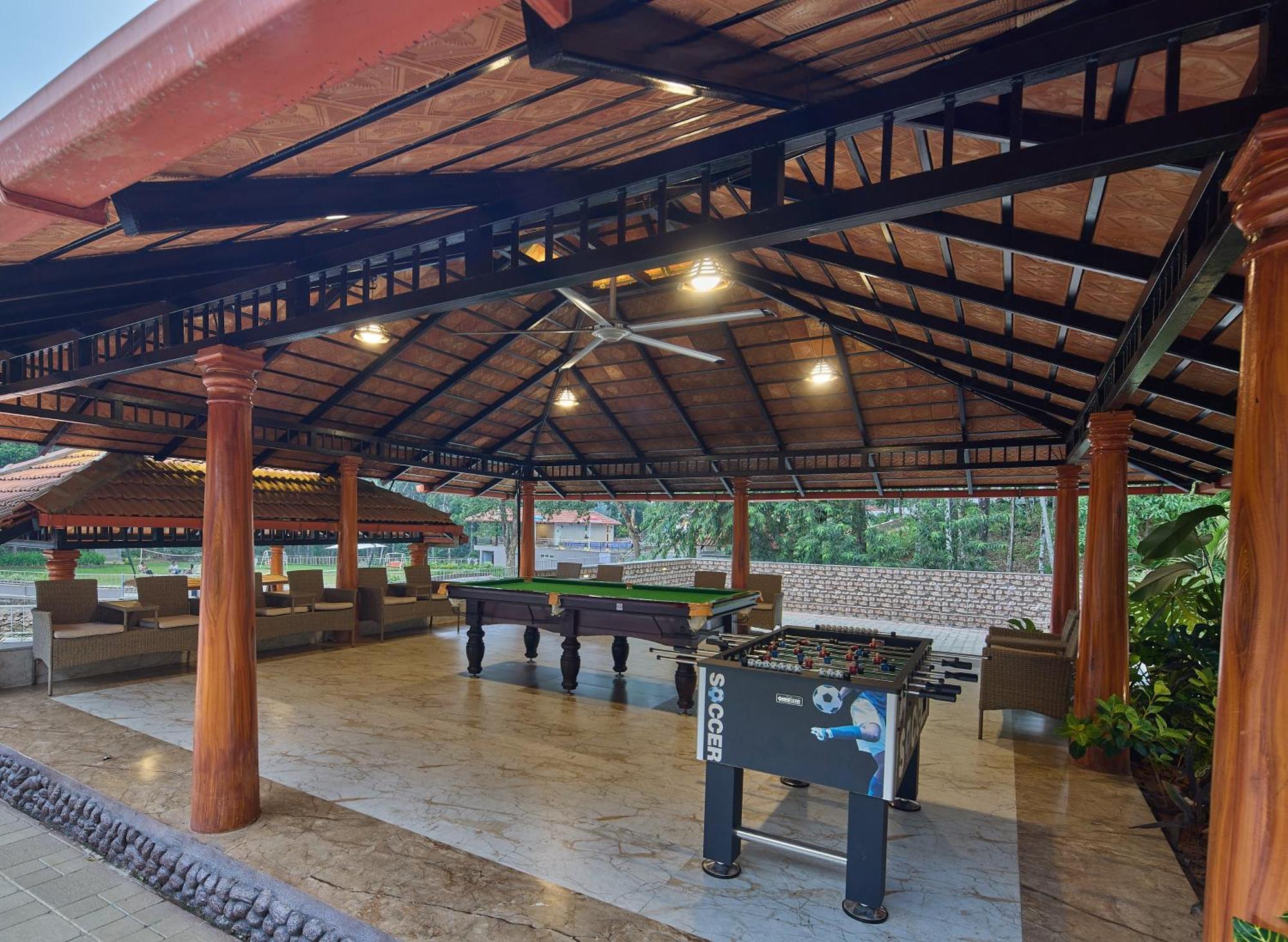 Regenta Resort Sakleshpur Exteriör bild