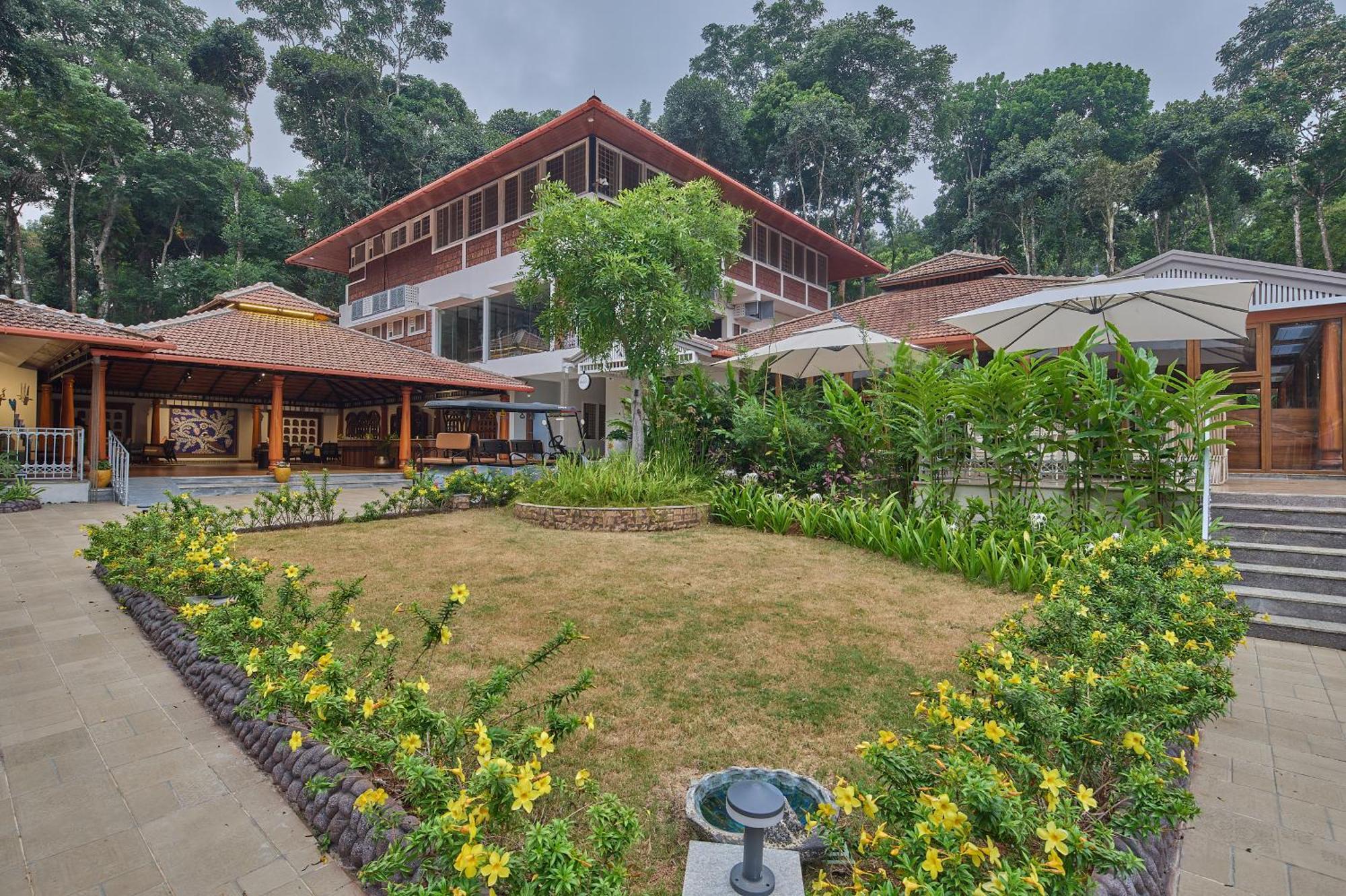 Regenta Resort Sakleshpur Exteriör bild